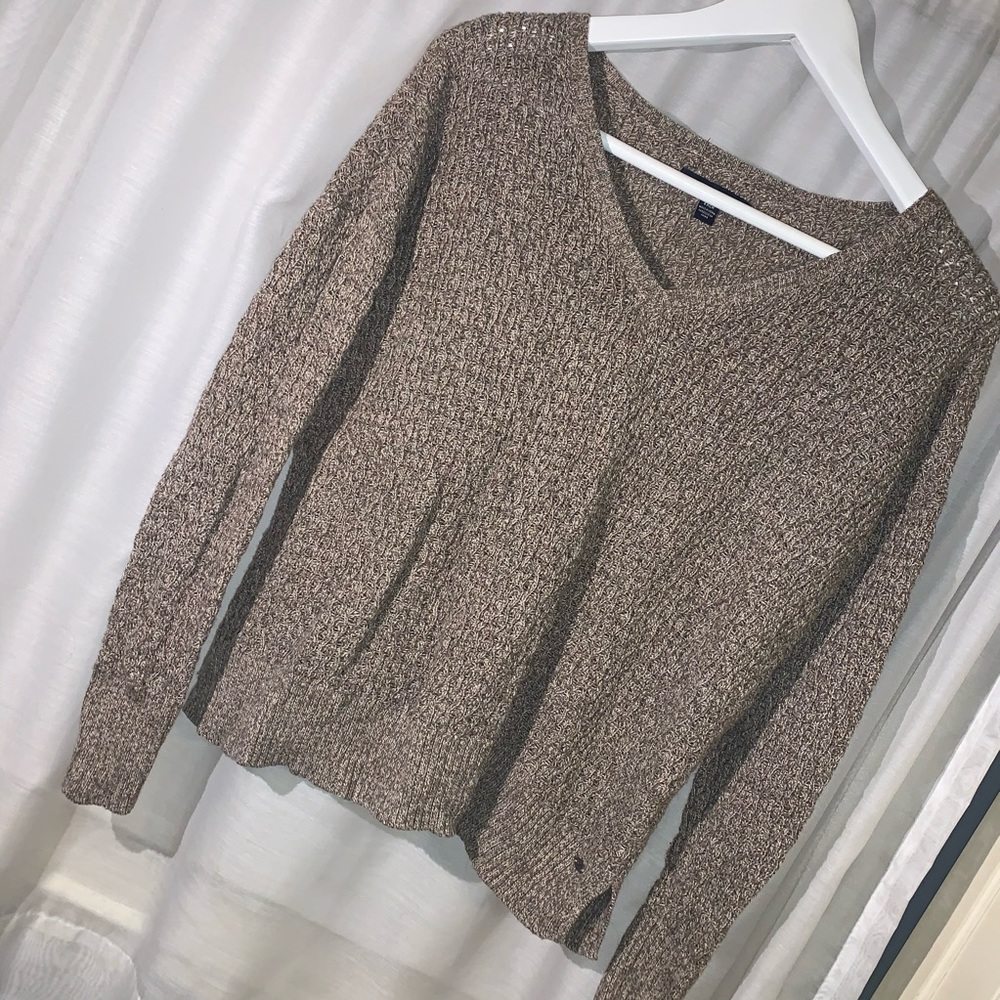 American Eagle - V Neck Knit Sweater